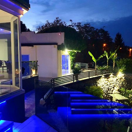 Penthouse Jacuzzi & Pool Apartmants Опатія Екстер'єр фото