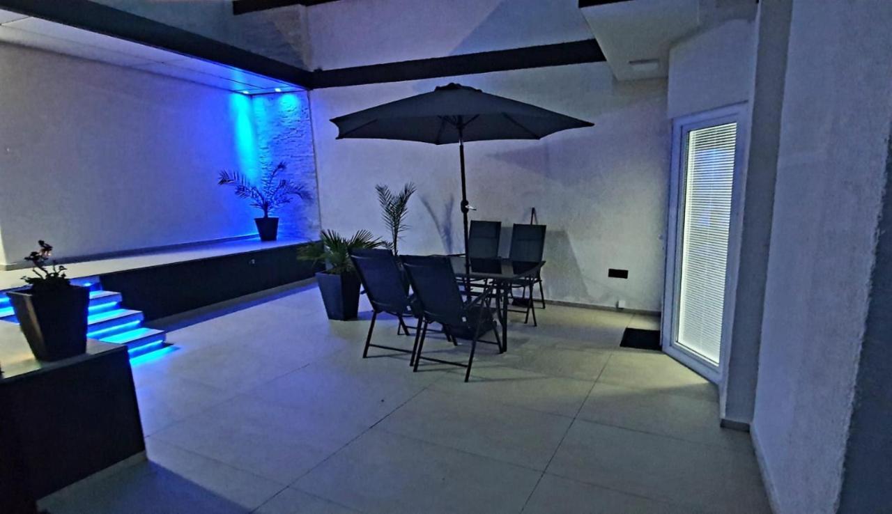 Penthouse Jacuzzi & Pool Apartmants Опатія Екстер'єр фото