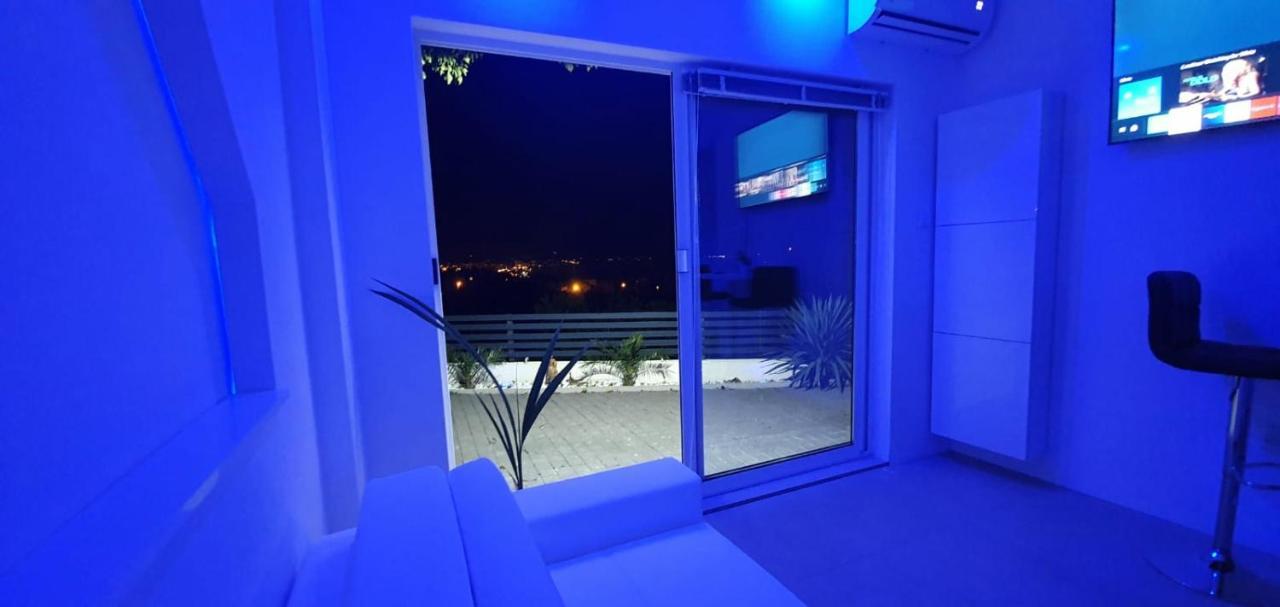 Penthouse Jacuzzi & Pool Apartmants Опатія Екстер'єр фото