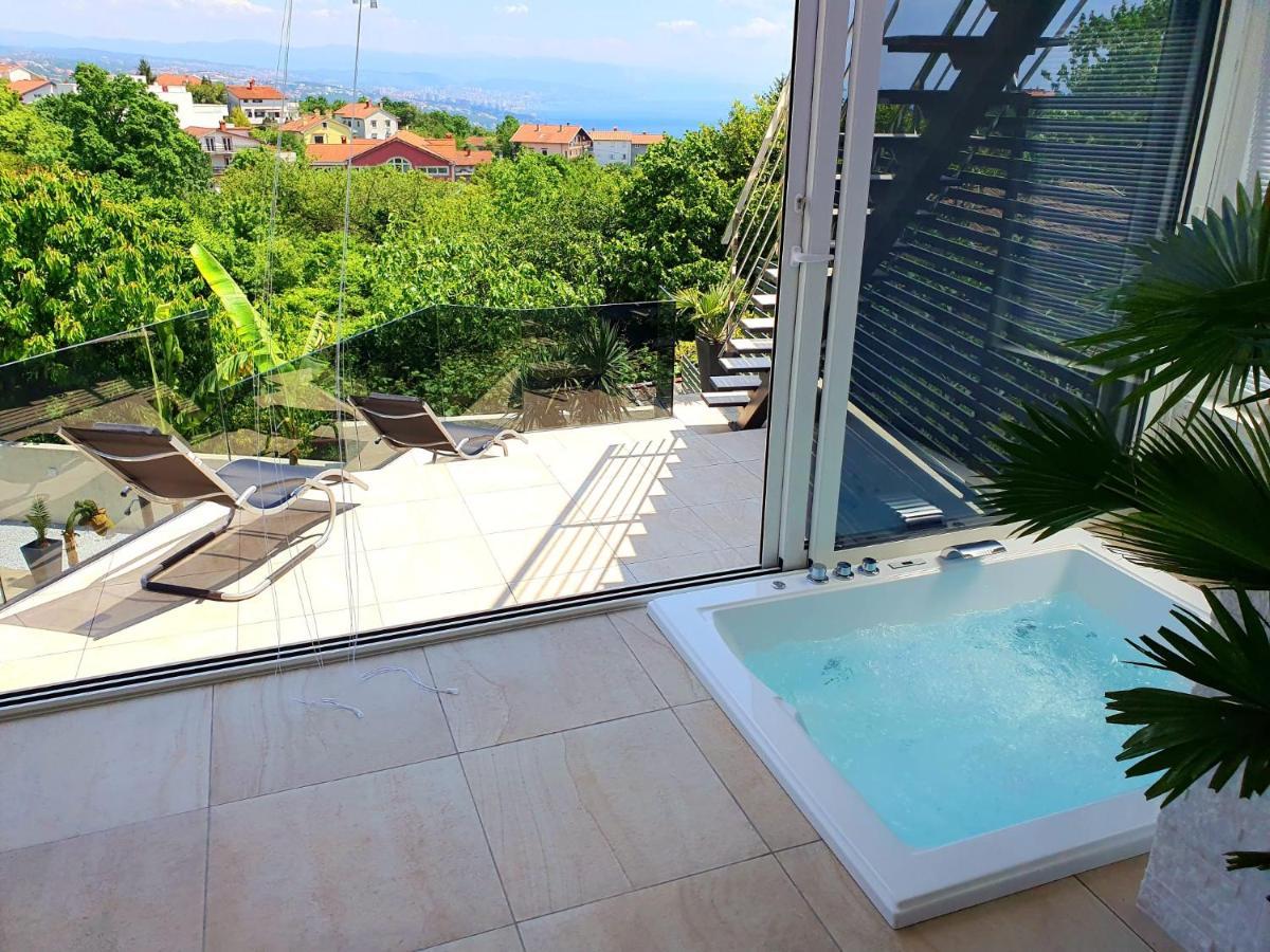 Penthouse Jacuzzi & Pool Apartmants Опатія Екстер'єр фото