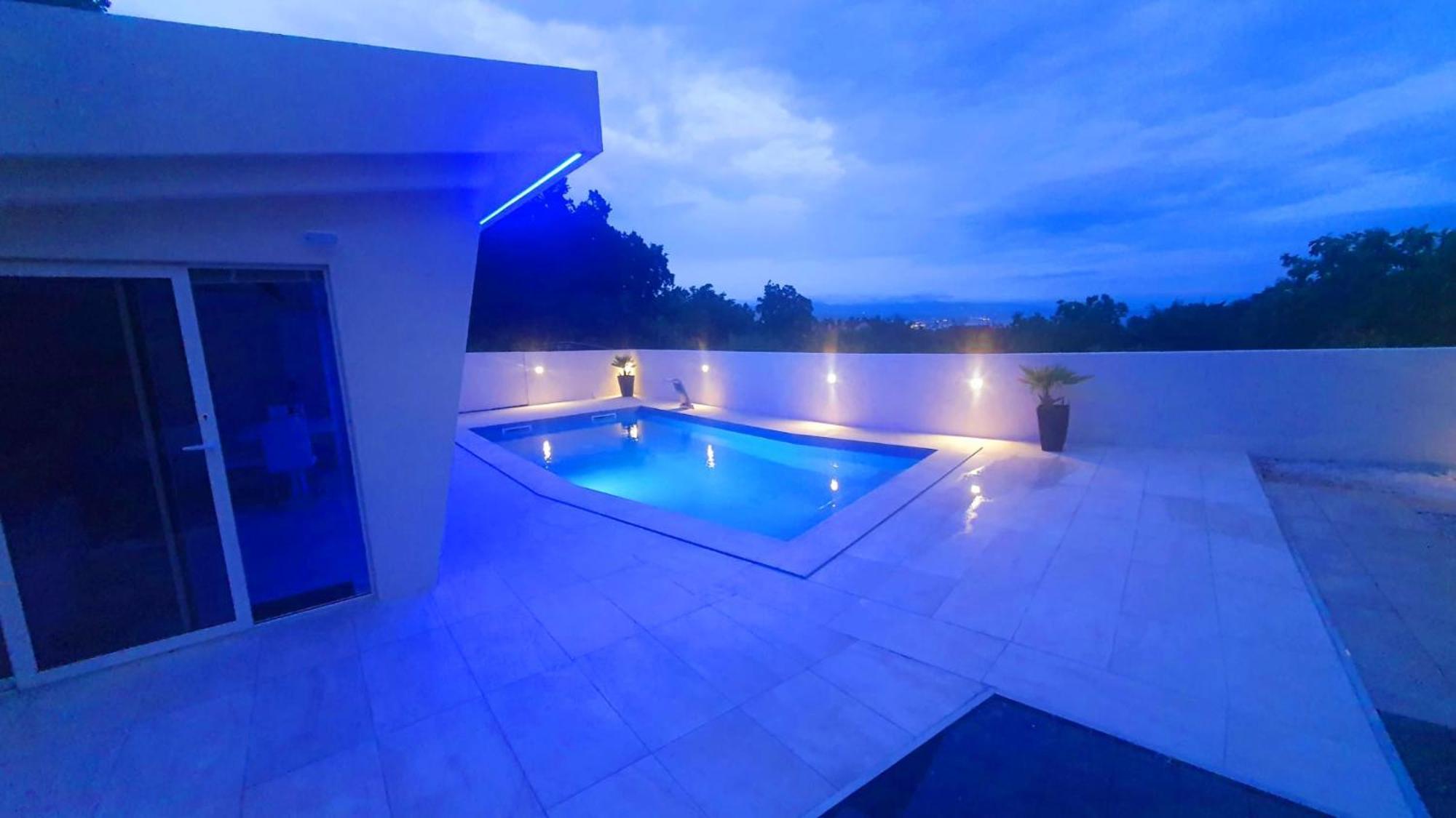 Penthouse Jacuzzi & Pool Apartmants Опатія Екстер'єр фото