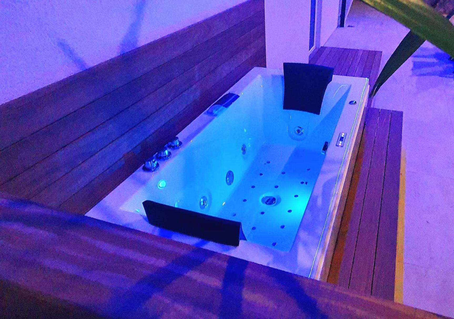 Penthouse Jacuzzi & Pool Apartmants Опатія Екстер'єр фото