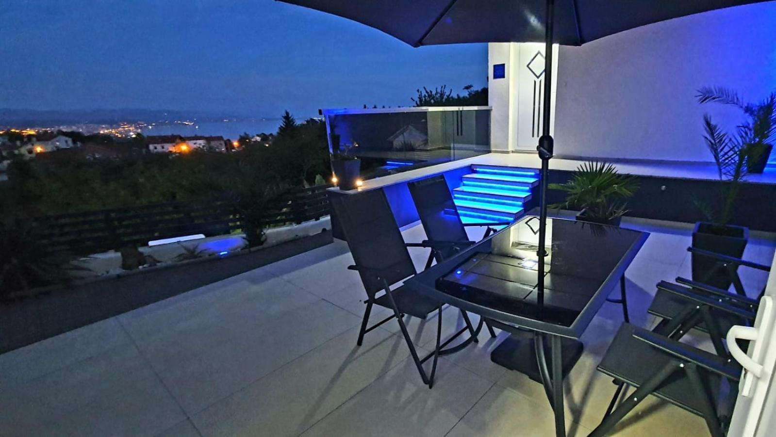 Penthouse Jacuzzi & Pool Apartmants Опатія Екстер'єр фото